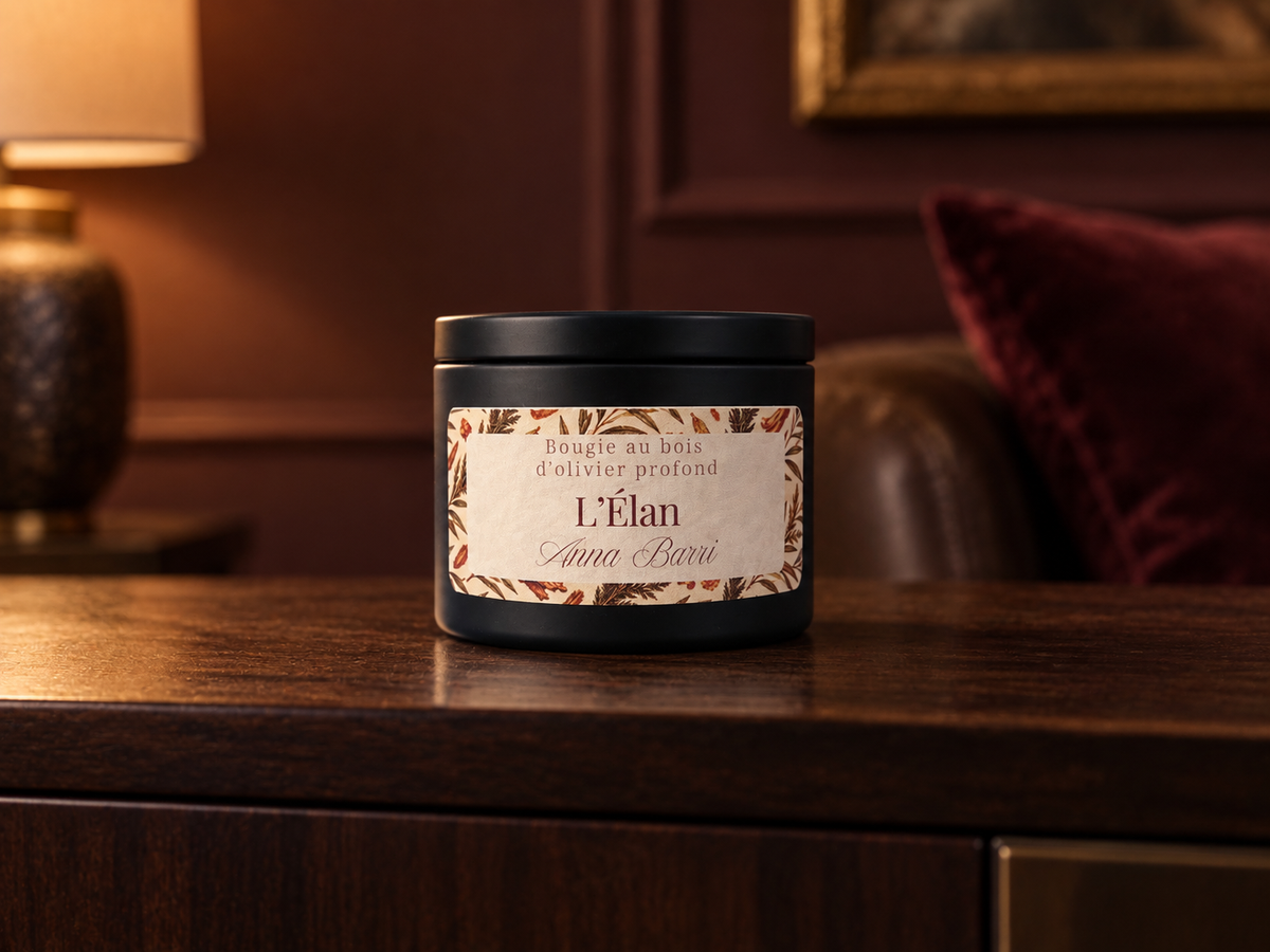 L'Élan | Bougie Parfumée au bois d'olivier profond | 40h de Diffusion